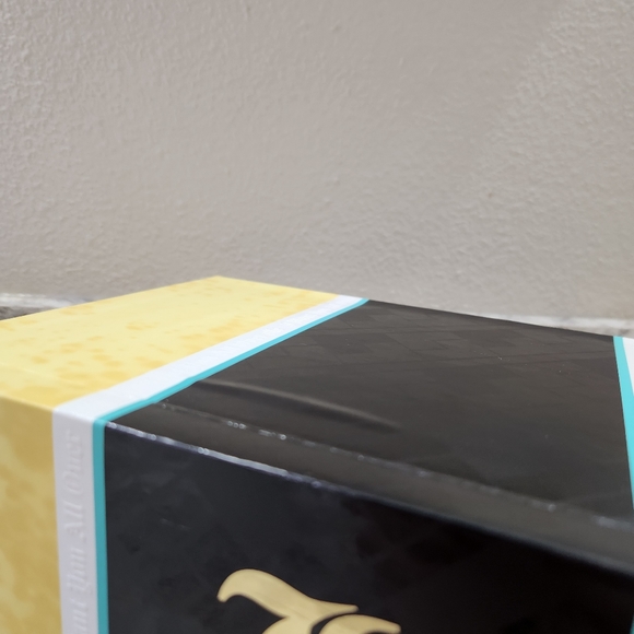 L.A.M.B. Gwen Stefani Fragrance/Jewelry Box,  '07 Collectible Gift Box - Picture 6 of 15